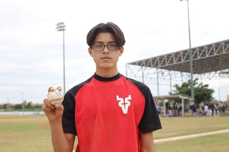 Santiago Contreras se convierte en Primera Firma de Venados de Mazatlán