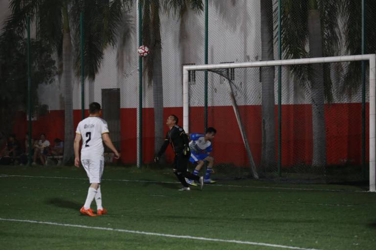 Mantenimiento FC golea y se consolida en la cima del Intramuros de El Cid
