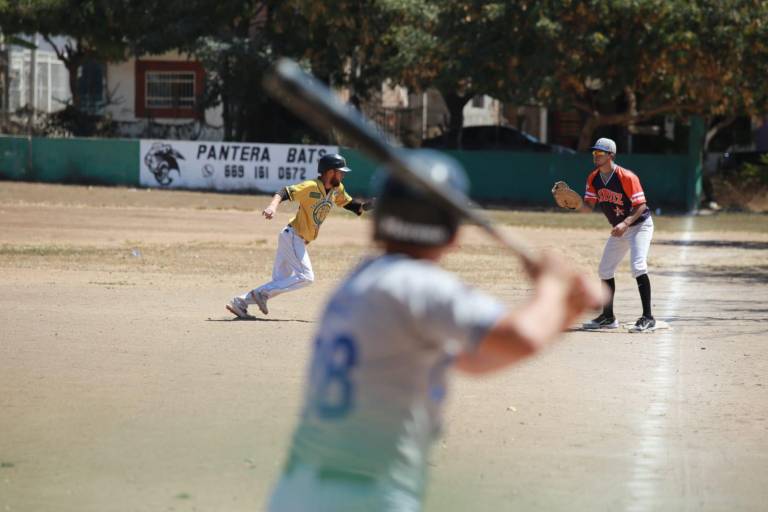Chito Cano-Alijadores conquista primera vuelta de Beisbol CB, en Polluelos