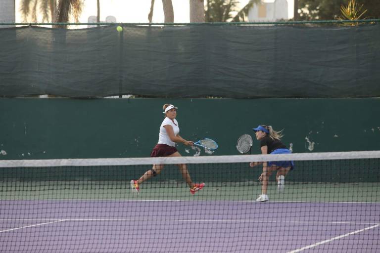 Consiguen Pérez y Templin doble triunfo en su debut en la III Copa Amstel Ultra 2021