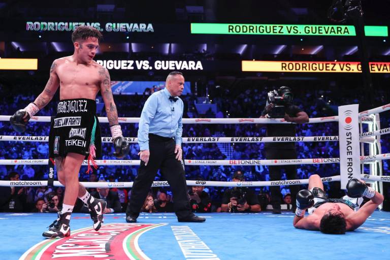 Bam Rodríguez fulmina a mazatleco Pedro Guevara en tres rounds