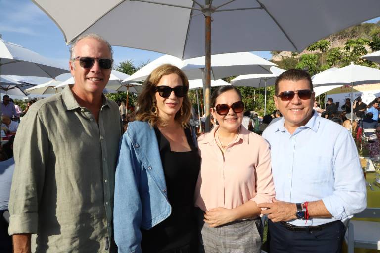 Asisten a comida en pro del Centro de Readaptación Social