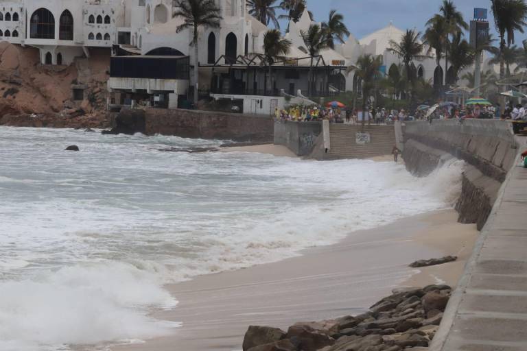 Ponen en marcha Estrategia Nacional de Limpieza en 12 mil km de playas y costas
