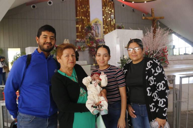 Celebran a la Virgen de Guadalupe en su día