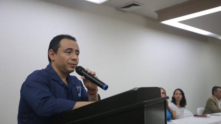 Jorge González Naranjo, gerente de Jumapam, exhorta a la población a ser más responsables con el uso del agua.