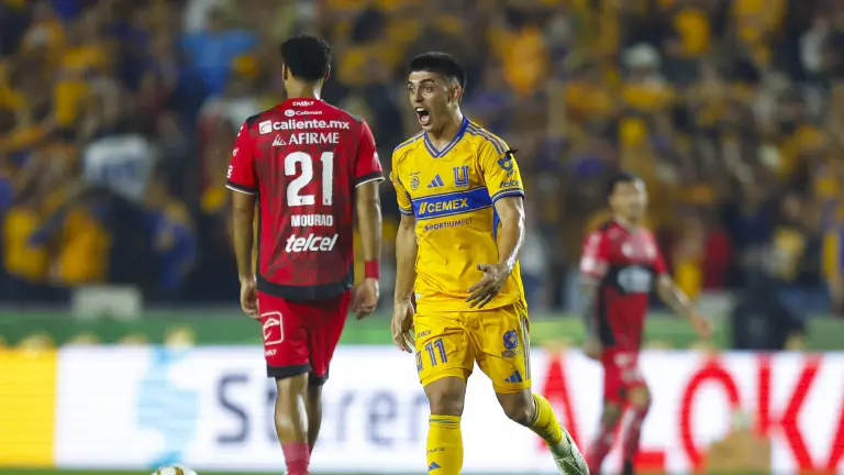 Tigres humilla a Xolos.