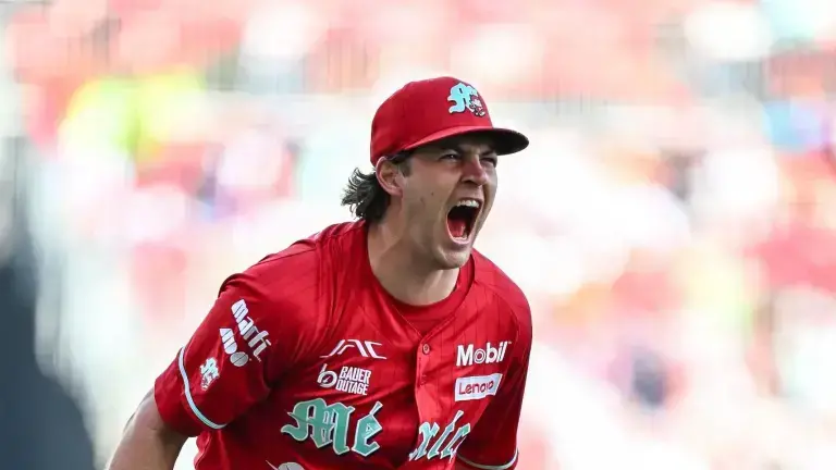 Trevor Bauer será el abridor en la noche inaugural del 21 de abril.