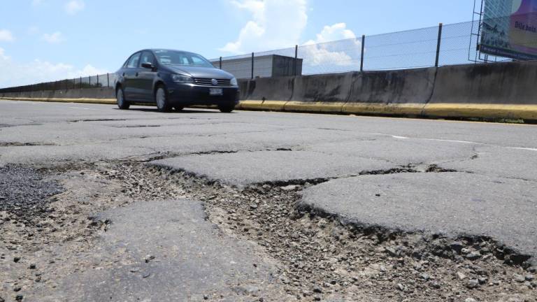 Gobierno federal rehabilitará carreteras de Sinaloa: AMLO