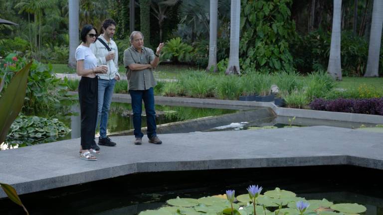 Celina del Villar, Benny Ibarra y Carlos Murillo Michel, director del Jardín Botánico.