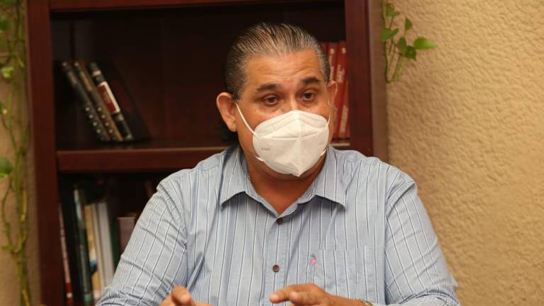 Cesan a Jorge Contreras de la Operadora de Playas de Mazatlán
