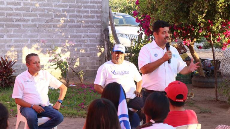 José Luis Villagrana estuvo acompañado de Manuel Antonio Pineda Domínguez, candidato s diputado por el Distrito 254.