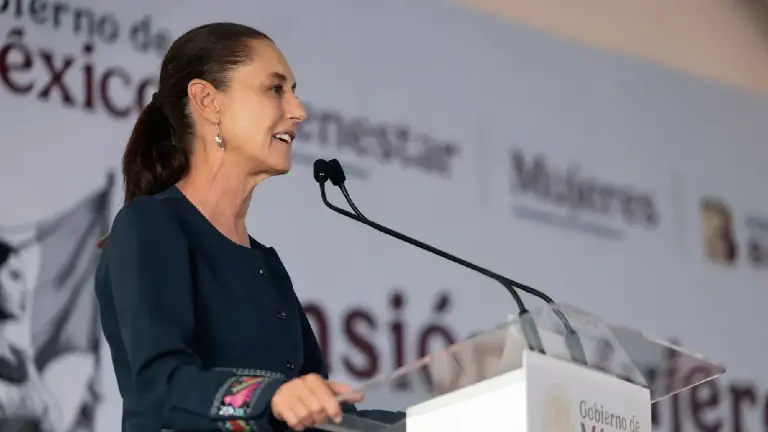 Claudia Sheinbaum afirmó en Zacatecas que las decisiones sobre el magisterio se tomarán mediante consultas a los docentes y no solo con representantes sindicales.