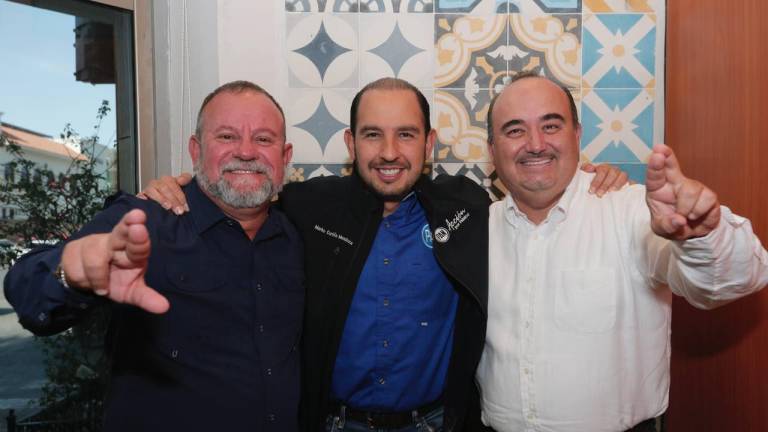 Roberto Osuna y Guillermo Romero, quien contendería por la Alcaldía de Mazatlán en las próximas elecciones, se reunieron con el dirigente del PAN, Marko Cortés.