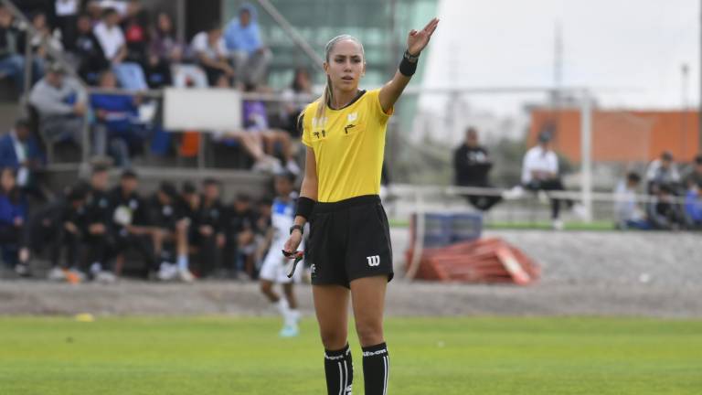 María Fernanda Márquez ya pudo dirigir su primer encuentro como juez central en la Liga MX Femenil.