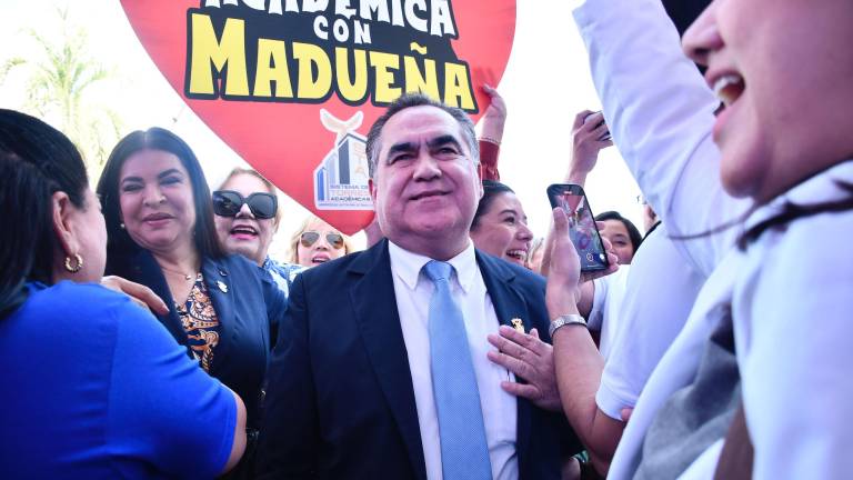 Llegada de Jesús Madueña a la Torre Académica de la UAS.