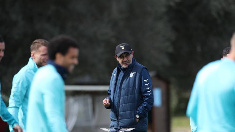 Maurizio Sarri decidió hacerse a un lado ante el mal momento que vive la Lazio.