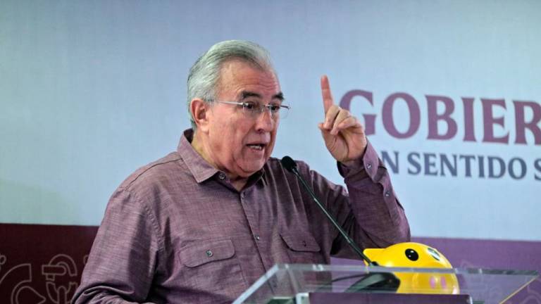 El Gobernador del Estado Rubén Rocha Moya se manifiesta en contra de los retenes en las carreteras.