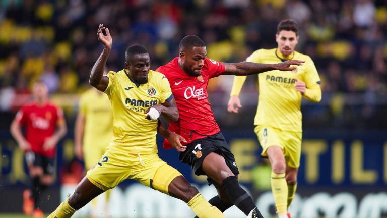 Aguirre y el Mallorca sacan agónico empate en Villarreal