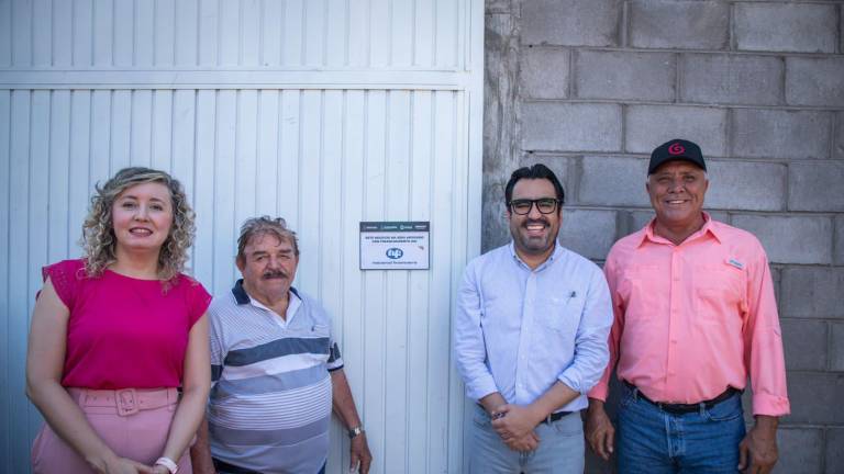 El Ayuntamiento de Culiacán otorgó el distintivo “Impulso Nafin” a la empresa Cajas Leyva.