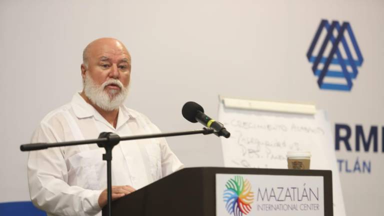Manuel Clouthier Carrillo manifestó que Impulsa Inmuebles al que pertenece ha desarrollado más de 13 mil viviendas en Culiacán, Mazatlán y León, Guanajuato.