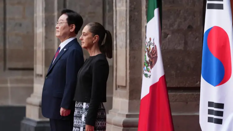 Lee Jae-myung, Presidente de la República de Corea, fue recibido por la Presidenta de México, Claudia Sheinbaum.