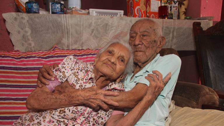 Apolinar y Francisca llevan juntos desde hace 78 años.