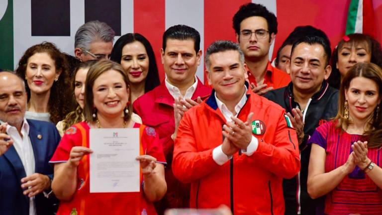 Xóchitl Gálvez es candidata virtual presidencial por el Frente Amplio por México, que integran los partidos PAN, PRD y PRI; este último partido es dirigido por Alejandro Moreno.