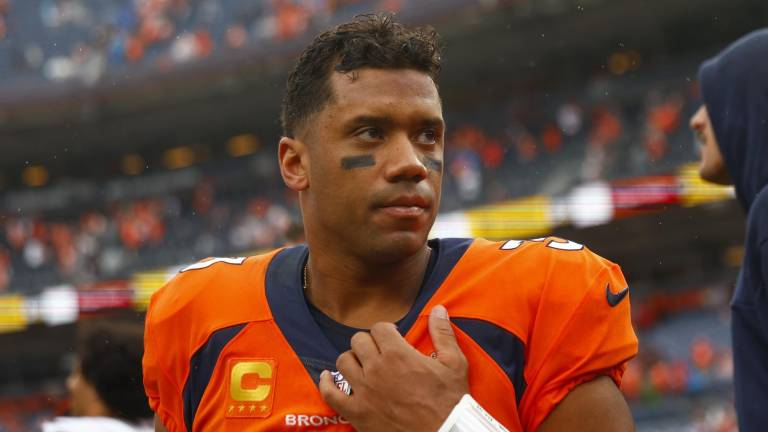 Denver Broncos despiden a Russell Wilson de cara a la temporada 2024