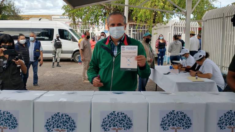 El Alcalde de Ahome, Gerardo Vargas Landeros.