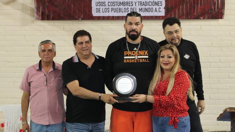 ¡Profeta en su tierra! Inauguran en Rosario torneo de basquetbol con homenaje a Horacio Llamas