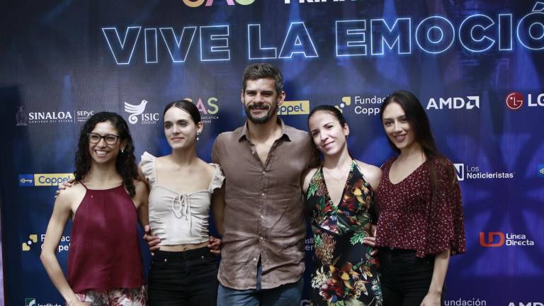 Abigail Miranda, Daniela Favelo, Thiago Soares, Olivia Quintana y Amelie Flores, integrantes de la Compañía de Ballet de Monterrey.