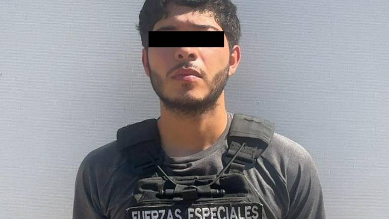 Marina detuvo a un civil, aseguró armas, municiones y dos vehículos durante operativo en Eldorado.