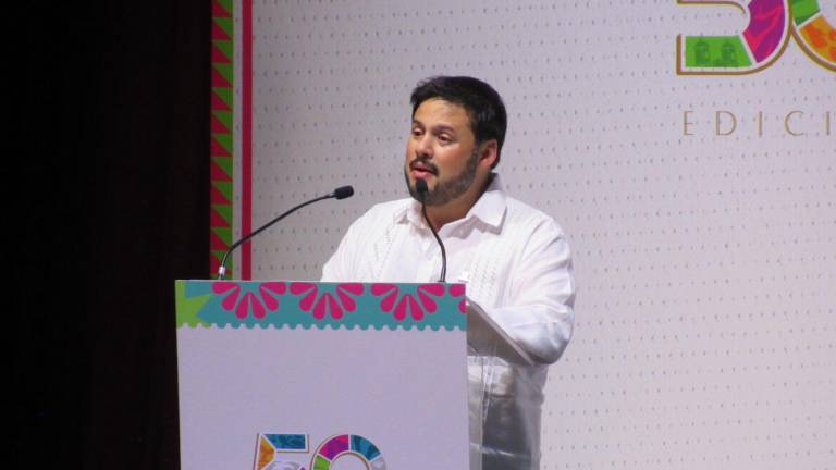 Sebastián Ramírez Mendoza, director de Fonatur, explica el modelo de manejo de recursos generados por Zofemat en Acapulco.