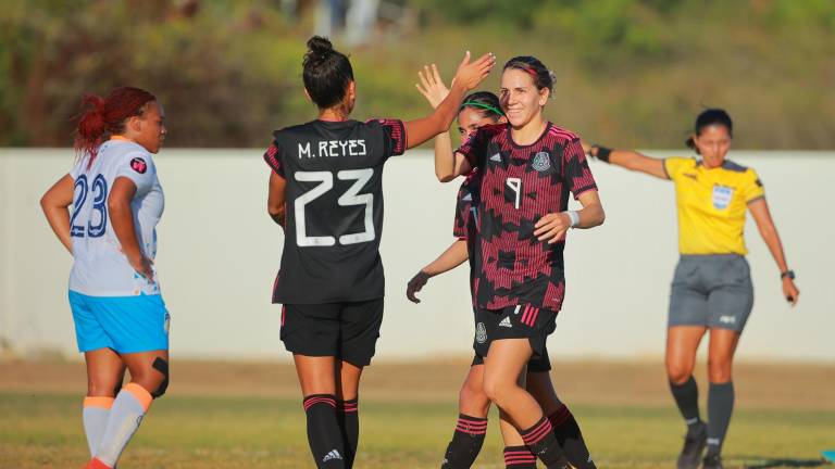 Selección Nacional Femenil logra histórica goleada en Premundial