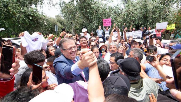 El ex canciller acudió al INE a pagar una multa de 10 mil pesos, la cual le fue impuesta por haber realizado propuestas de Gobierno en tiempos no electorales.