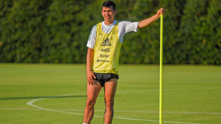 Hirving “Chucky” Lozano va por buen camino en su recuperación.