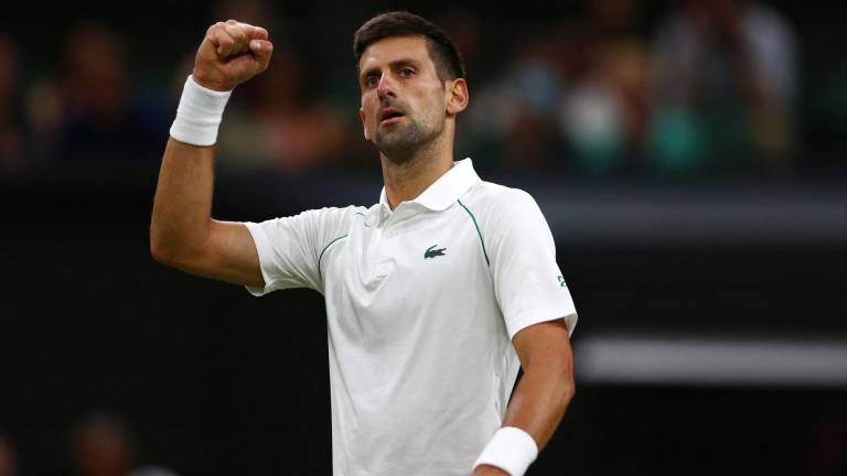 Novak Djokovic llega exigido a cuartos de final de Wimbledon