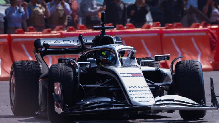 Checo Pérez realiza su Show Run en la CDMX.