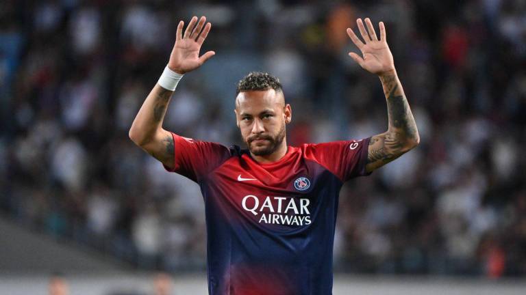Neymar comunica al PSG su deseo de salir del club este verano, según L’Equipe