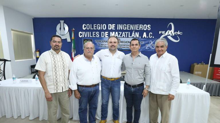 Rogelio Nicolás Pérez, Guillermo Trewartha, Ramón Antonio Osuna, Jorge Estavillo Kelly y Francisco Ciceña.