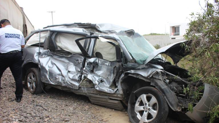 Según testigos, los dos vehículos frenaron, sin embargo terminaron impactados.