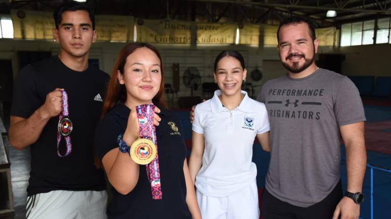Los karatecas de la UAS ayudaron al equipo mexicano a obtener dos medallas de oro.