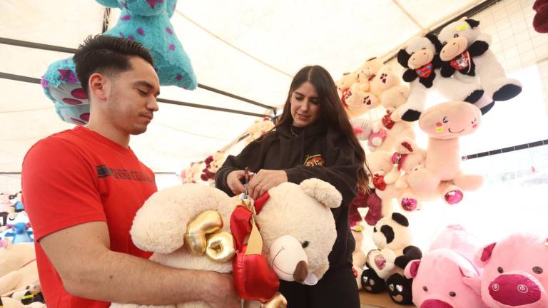 El precio de los peluches llega hasta los 2 mil pesos.