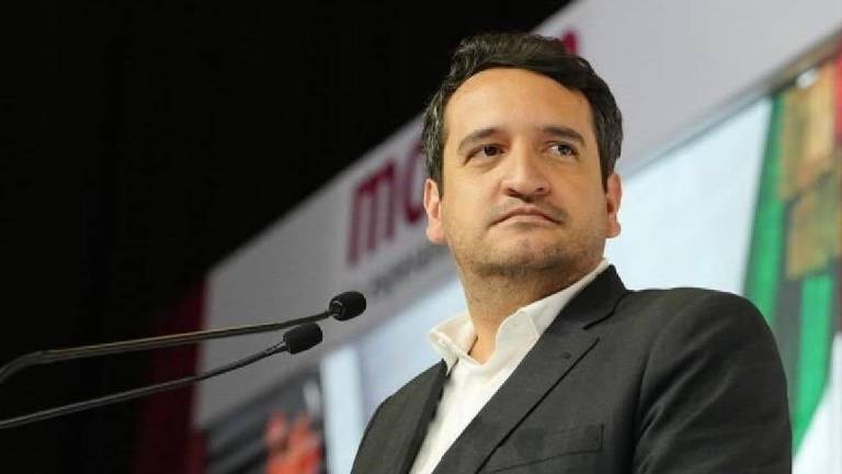 Andrés Manuel López Beltrán rechaza acusaciones que lo relacionan con actividades delictivas y cuestiona la falta de pruebas en su contra.