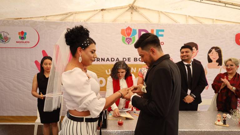 Fueron 11 parejas las que se unieron de manera civil.