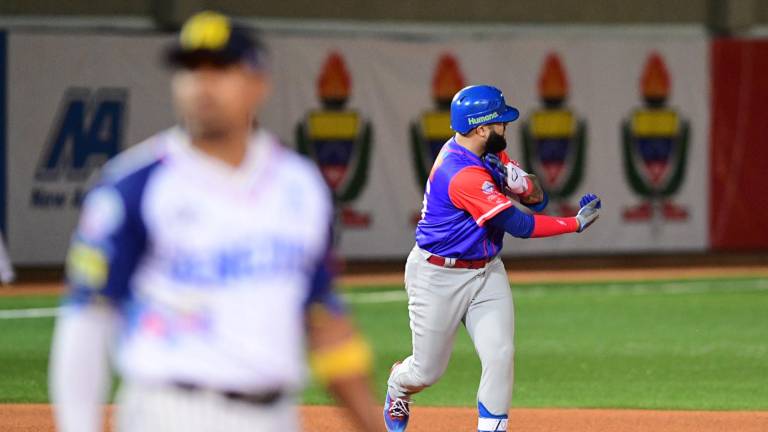 Puerto Rico sorprende al anfitrión Venezuela en la Serie del Caribe