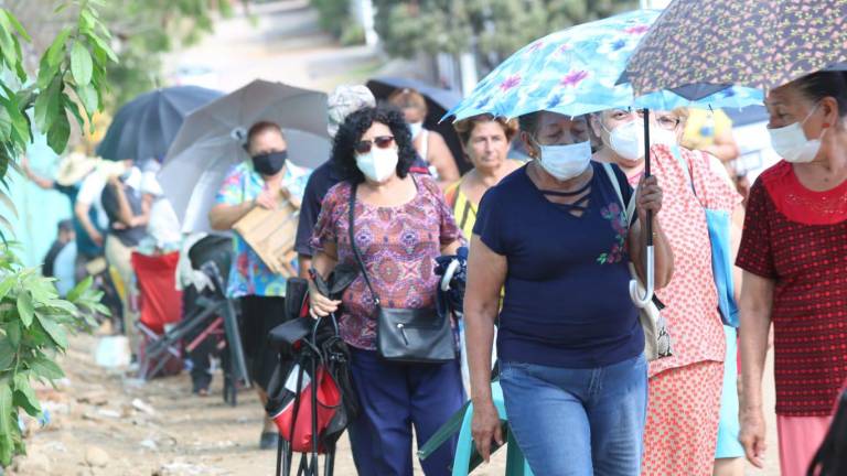 Adultos mayores en Mazatlán responden a la vacunación contra el Covid-19