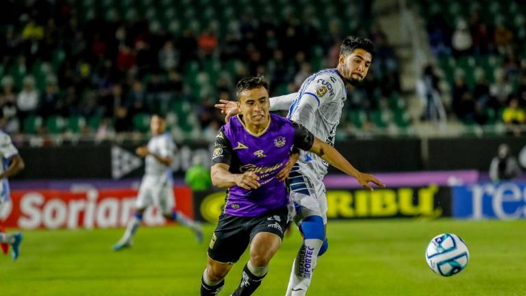 Pachuca hunde más al Mazatlán FC.