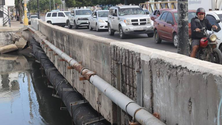 Se ha detectado un gran deterioro por la antigüedad de la infraestructura y los riesgos latentes por el diario paso de unidades pesadas y tráfico vehicular.