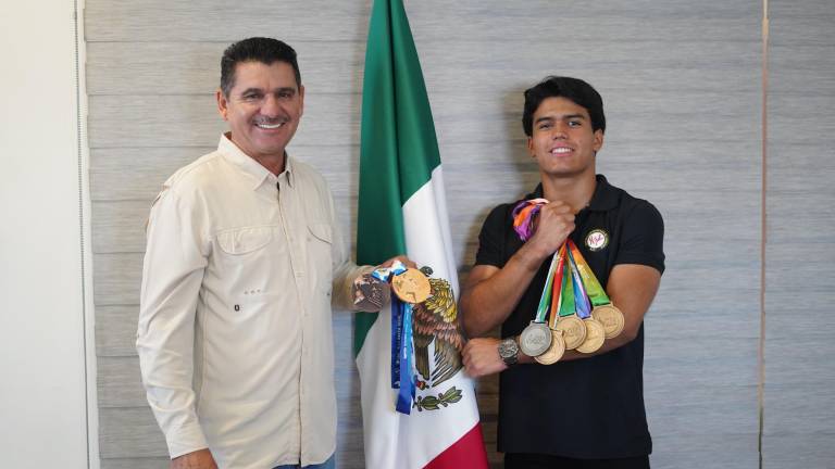 Aarón Ibarra visita al Isde.